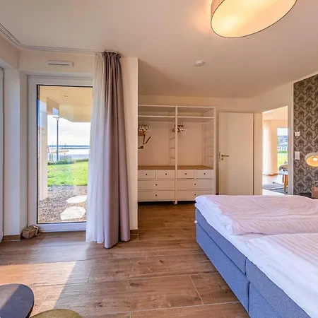 Apartamento Am Luetten - In Der Hafenresidenz Mit Terrasse & Mueritzblick