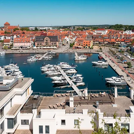 Apartment Am Luetten - In Der Hafenresidenz Mit Terrasse & Mueritzblick Waren (Müritz)
